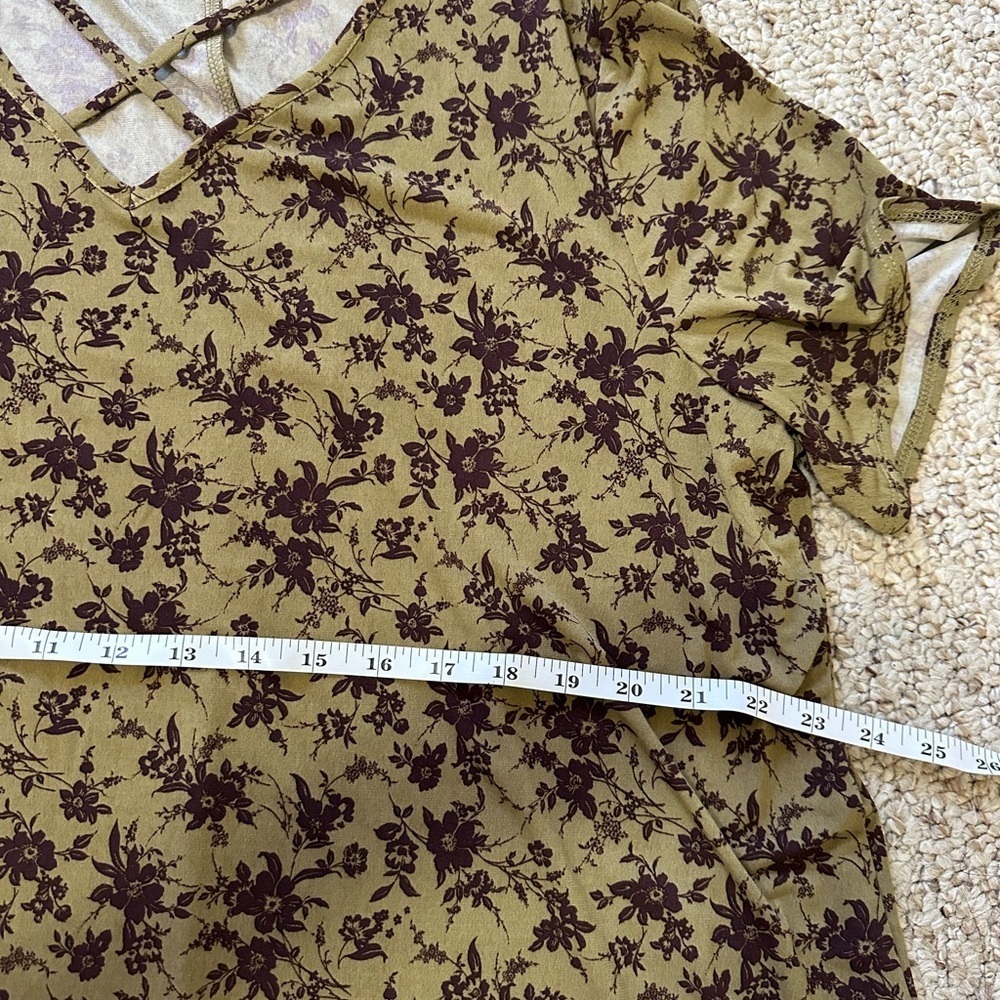 Cato Est. 1948 j/m sportswear floral high-low top size XL - Picture 3 of 7